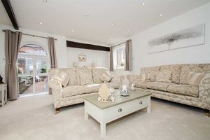 Photo 9- click for photo gallery